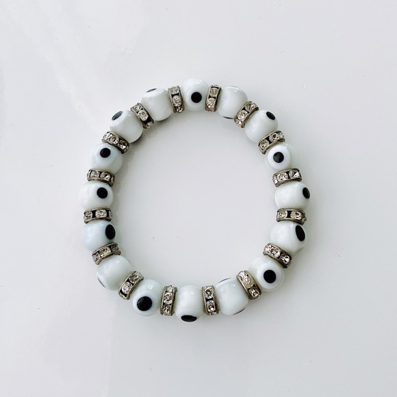 Jewelry - White Evil Eye Beaded Bracelet